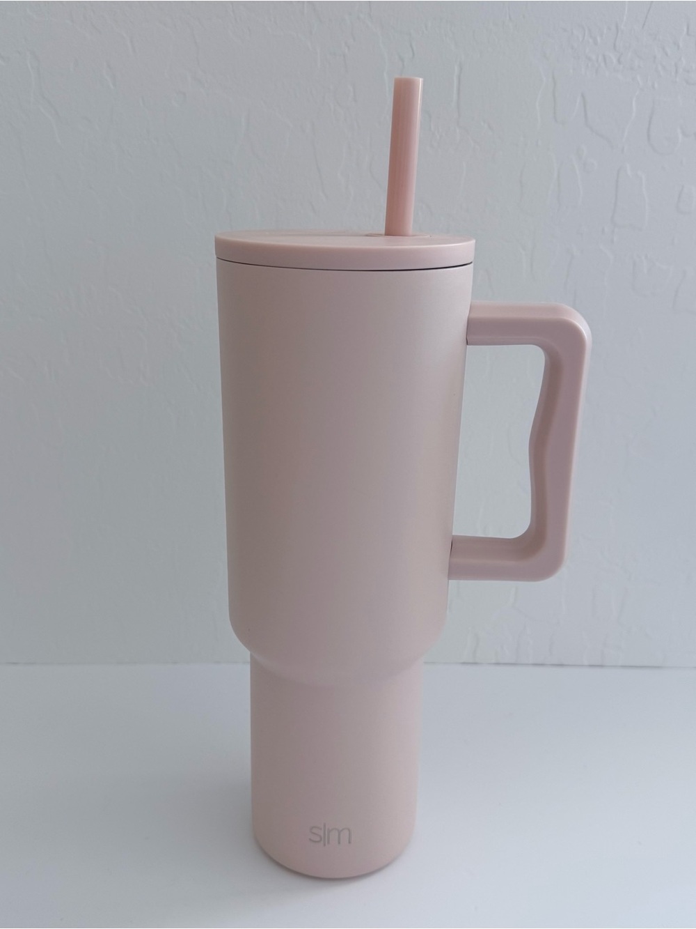 Light Pink Simple Modern Cup